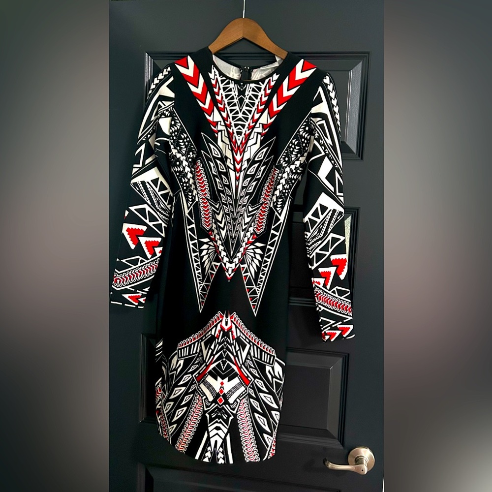 Bisou Bisou Black and Red Tribal Print Dress Size 4 elegant workwear Bodycon